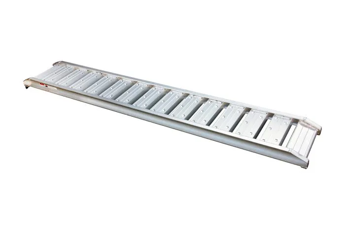 Aluminium Auffahrtsrampe max. Belastbarkeit Paar*: 1800 kg - Länge: 2,43 m