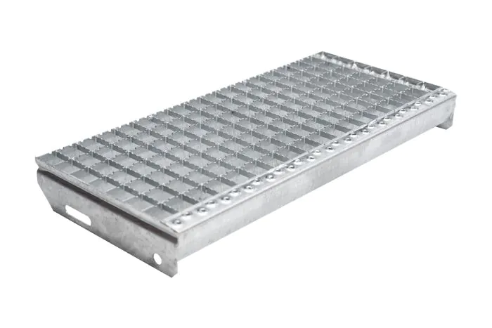 Gitterrost-Stufen 30 x 30 mm, feuerverzinkt, rutschhemmend - Breite: 600 mm, Tiefe: 270 mm