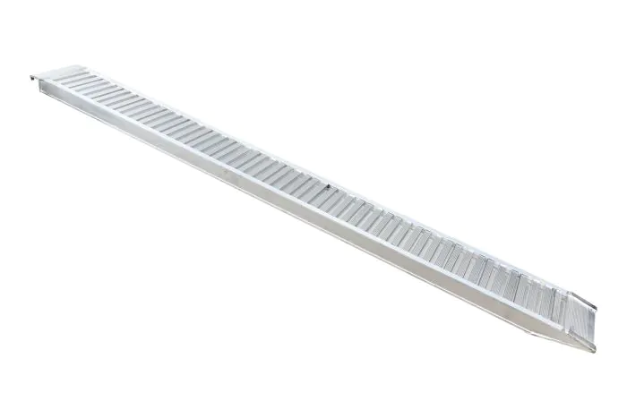 Alu Auffahrtsrampe SteinerRAMP X  - Länge: 2,95 m, max. Belastbarkeit Paar*: 2800 kg, Ausführung: mit Einhängehaken