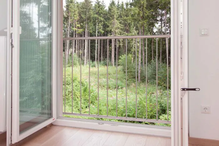 Fenstergitter Classic in Edelstahl, vormontiert