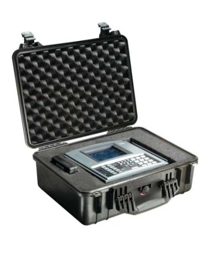 PELI Koffer 1520 - Ausführung: mit Schaumstoff-Einsatz: Rasterschaumstoff zur individuellen Anpassung im Boden, Noppenschaumstoff im Deckel, Gewicht: 3,96 kg