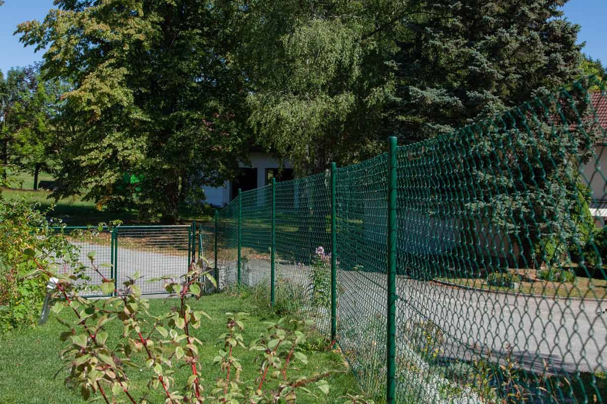 25 Meter Maschendrahtzaun KomplettSet Dingo Farbe grün, Höhe 100