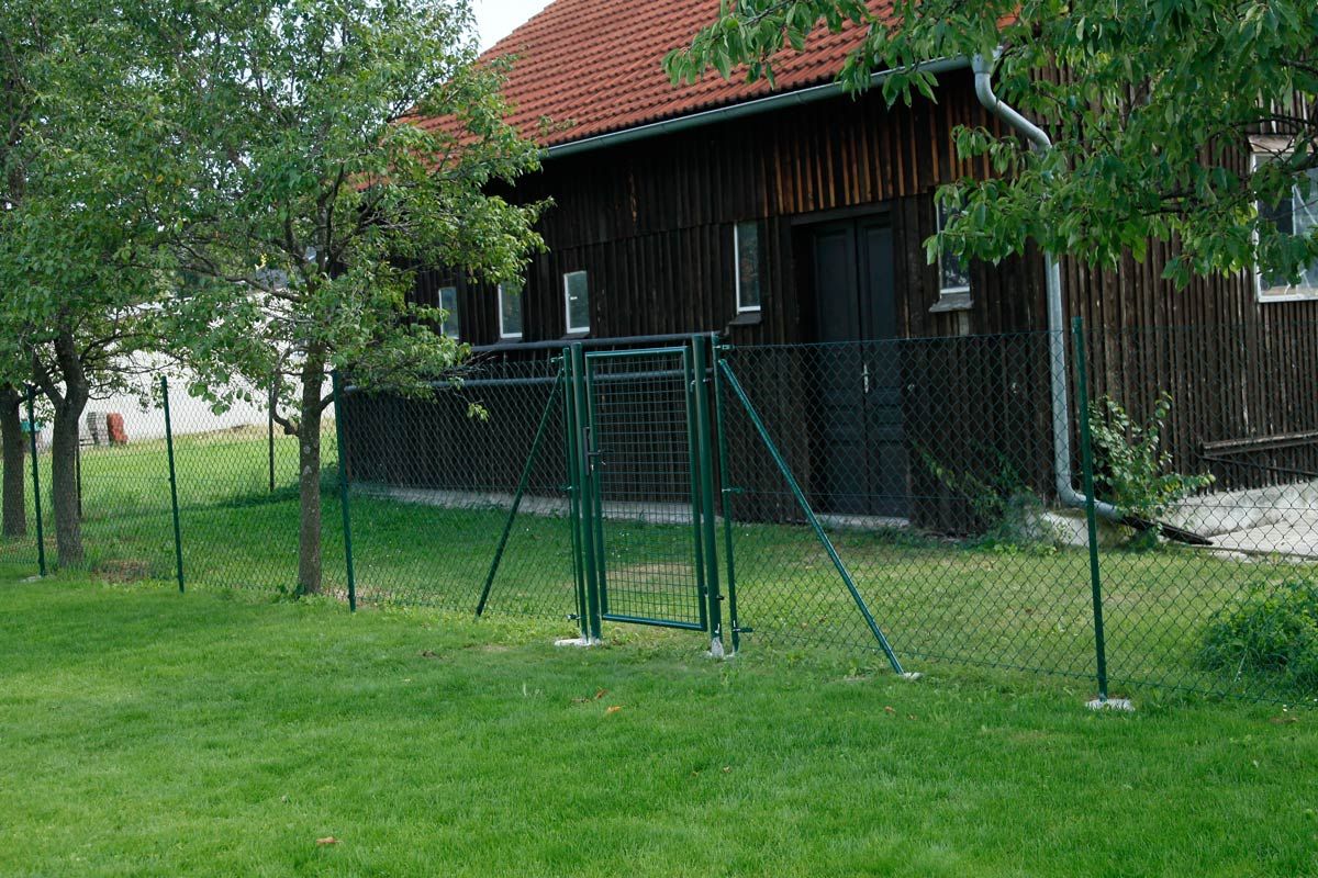 25 Meter Maschendrahtzaun KomplettSet Dingo Farbe grün, Höhe 175