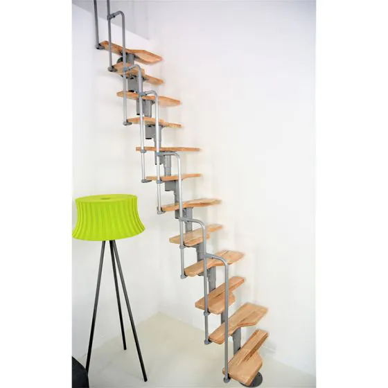 Raumsparmittelholmtreppe San Antonio - Holzart: Buche, Geländerfarbe: silber